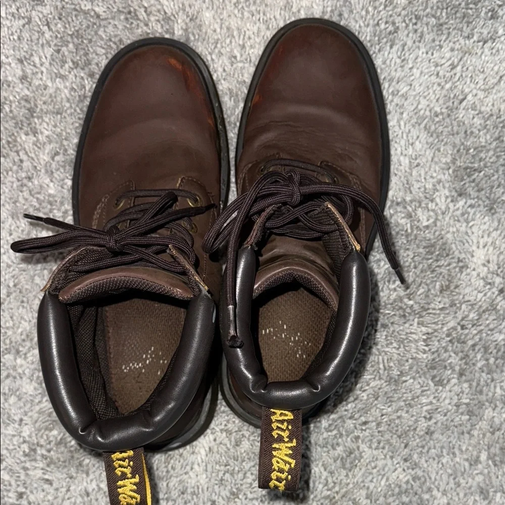 Doc Martens airwair Cartor combat boots distressed look brown leather men’s 10